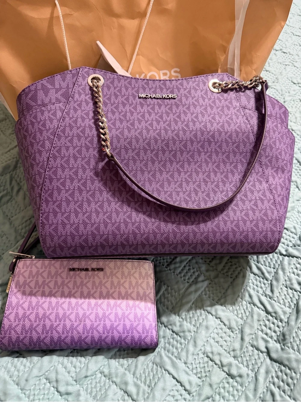Michael Kors Purple Signature Tote Bag with Matching Wristlet